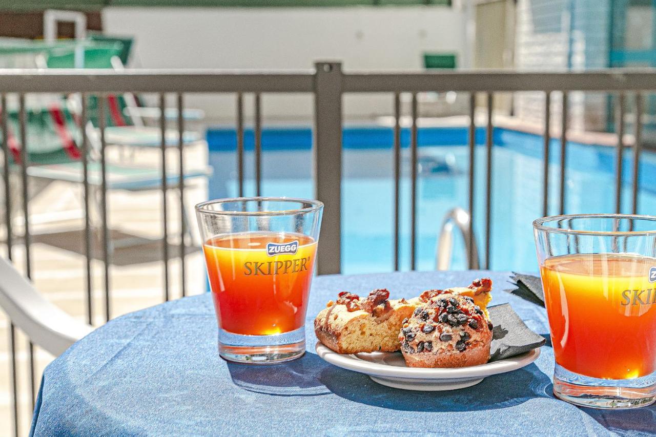 Hotel Tropical Bellaria-Igea Marina Esterno foto