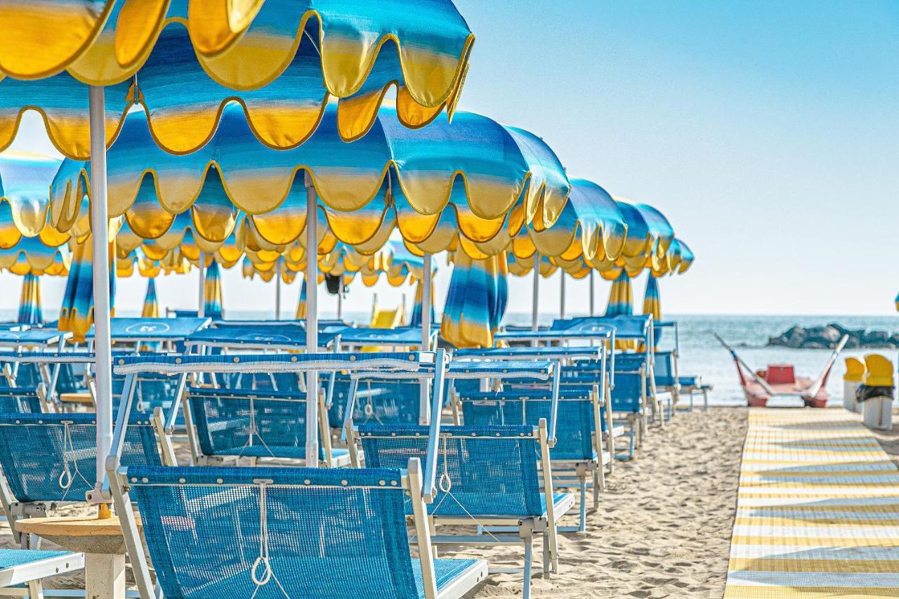 Hotel Tropical Bellaria-Igea Marina Esterno foto