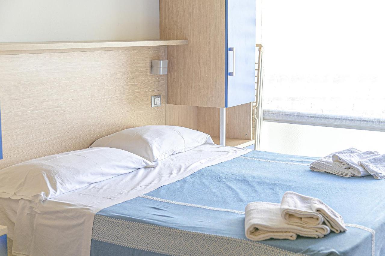 Hotel Tropical Bellaria-Igea Marina Esterno foto